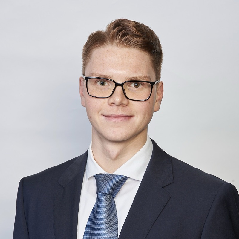 Portrait of Davis Bigestans